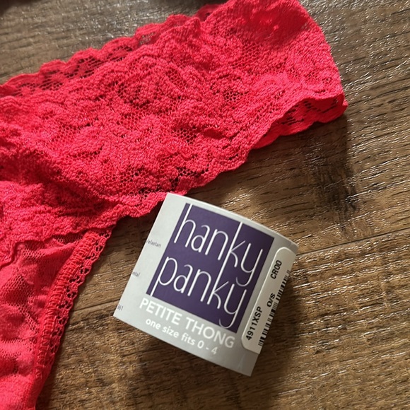 Petite padded triangle Bralette and lace thong Set NWT 2 piece set Hanky Panky - Picture 3 of 5